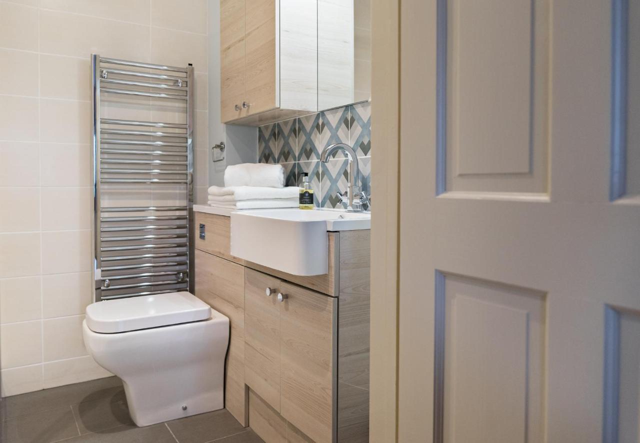 Neuadd B&B Suites Crickhowell Ngoại thất bức ảnh
