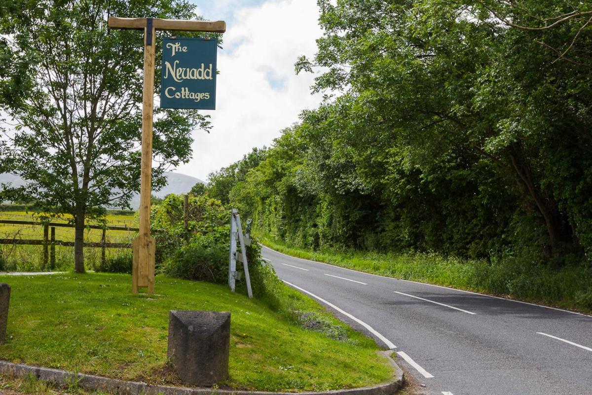 Neuadd B&B Suites Crickhowell Ngoại thất bức ảnh