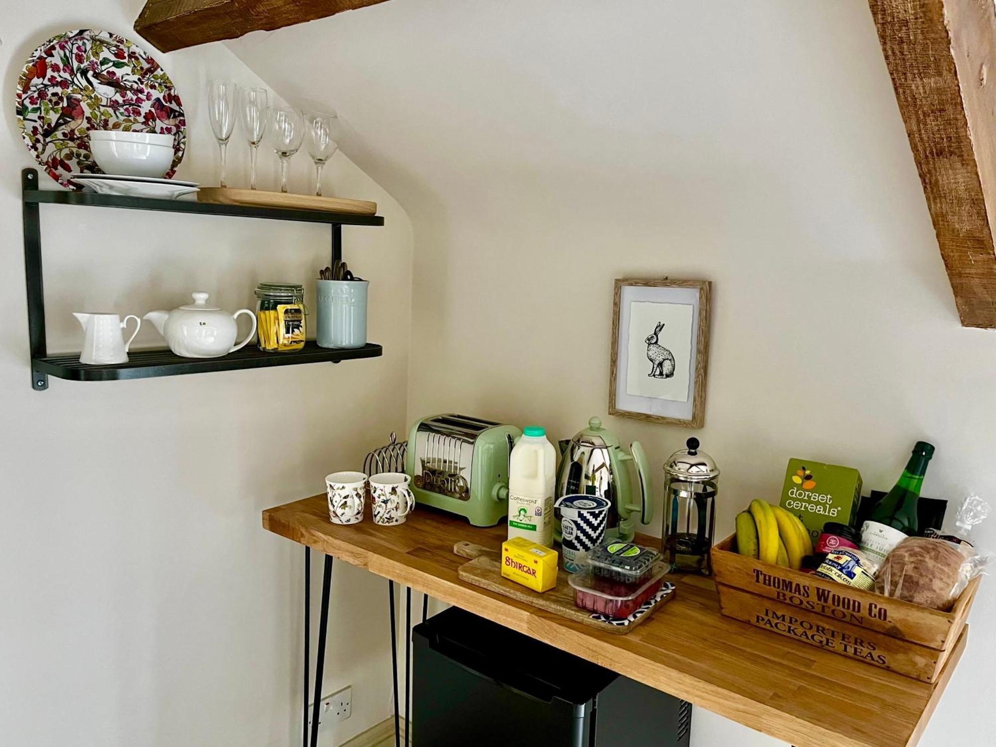 Neuadd B&B Suites Crickhowell Ngoại thất bức ảnh