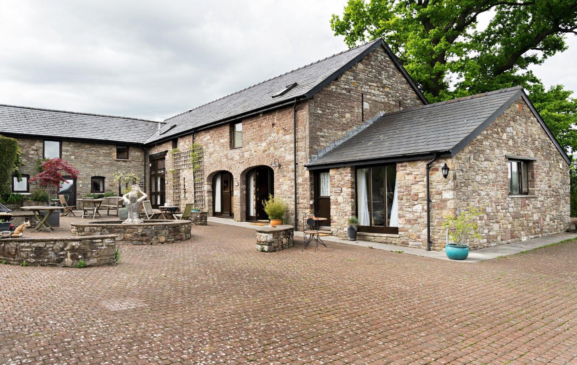 Neuadd B&B Suites Crickhowell Phòng bức ảnh